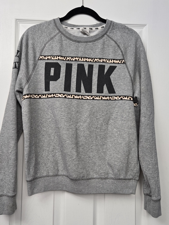 Victoria's Secret Sweaters - PINK Victoria's Secret Women Small Gray Leopard Animal Print Crewneck Sweatshirt